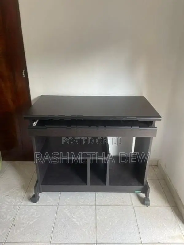 Damro Computer Table