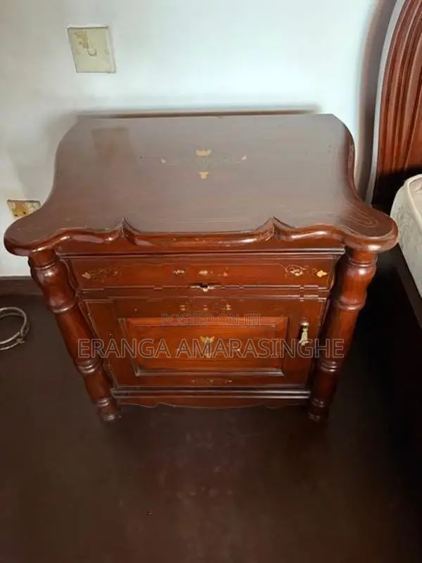 Rosewood King Bed