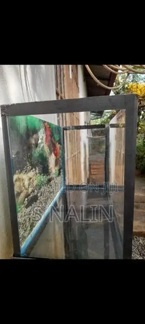 FISH TANK WITH STAND