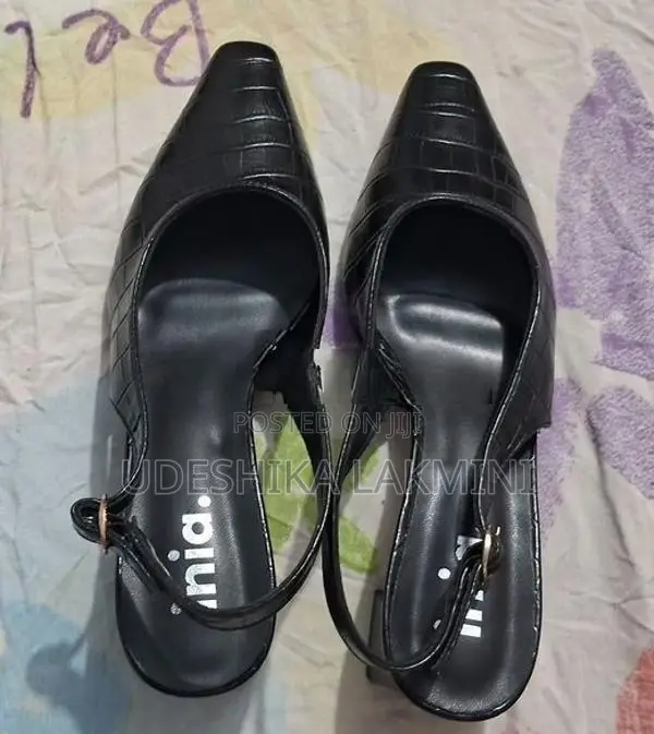 Leather Ladies Shoes