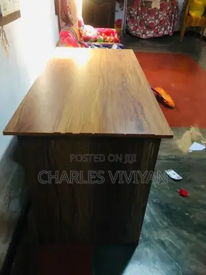 Office Chair with Table