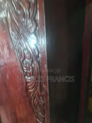 Almari Teak