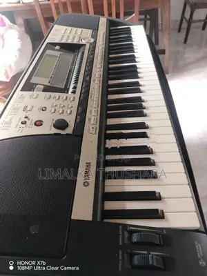 Keyboard Yamaha PSR-740