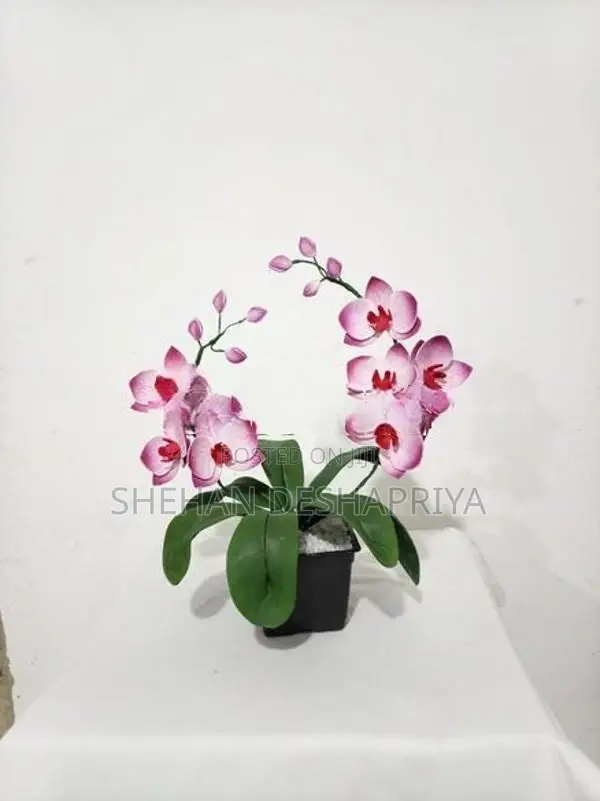 Table Decorative Vase