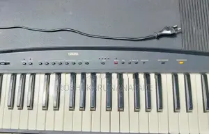 Yamaha YPP-35 Electric Keyboard