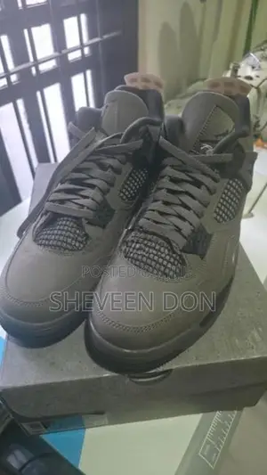 Nike Air Jordan Retro 4 - Cave Stone