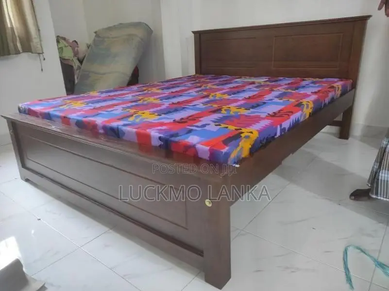 New 6x5 Size Teak Box Bed With Double Layer Mattress (Y40)