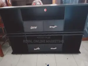 Black Tv Stand (O-19)