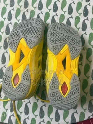 Badminton Shoes