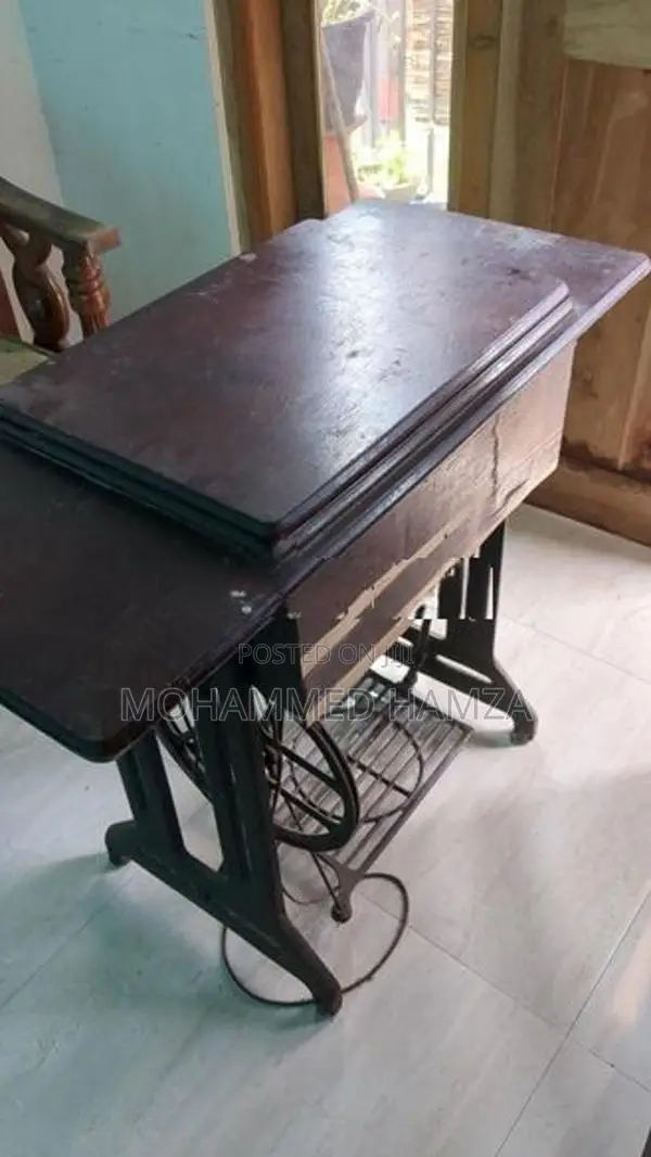 Singer Sewing Machine