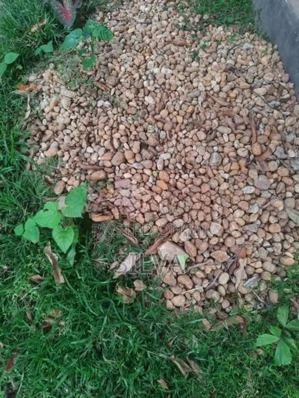 stones / pebbles for gardening