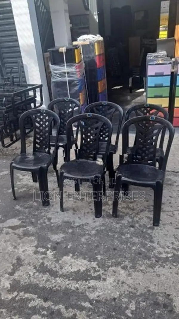 Black Color Plastic Chairs