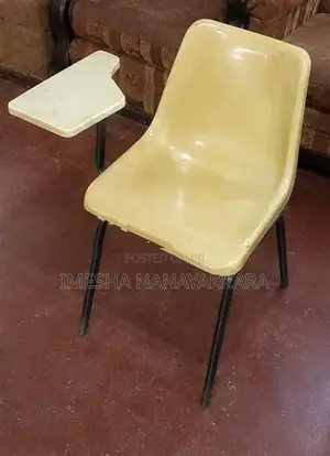 ලියන පුවරුව සහිත පුටු