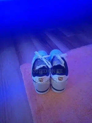 Puma Sneakers