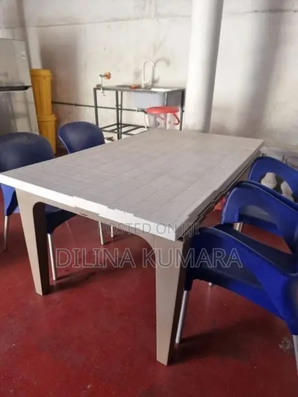 Phoenix 6x4 Table