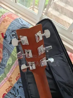 Yamaha Guitar