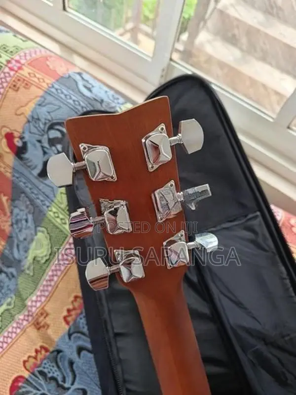 Yamaha Guitar