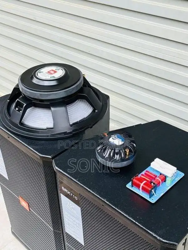 15 JBL 715 Single Top Baffle
