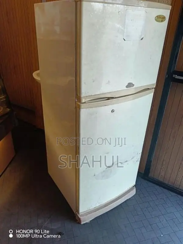 SINGER REFRIGERATOR