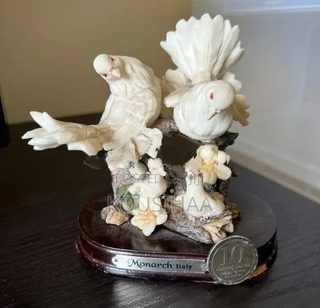 2 piece Dove sculpture Set , Vintage Home decor sculptures