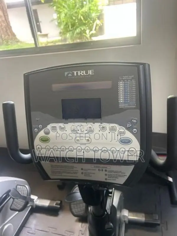 Excerise Bicycle; True CS800: Recumbent