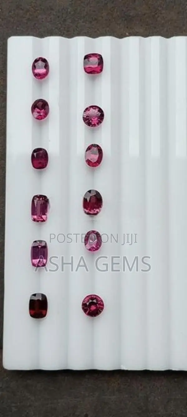 Netural Rodolghit Garnat Full Clean Stone