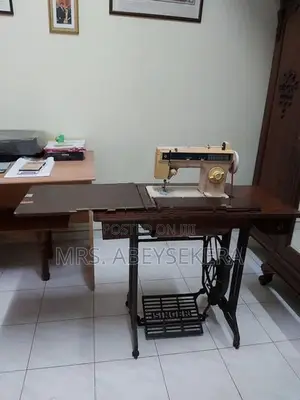 Singer Sewing Machine