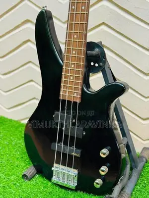Aria pro ii bass guitar