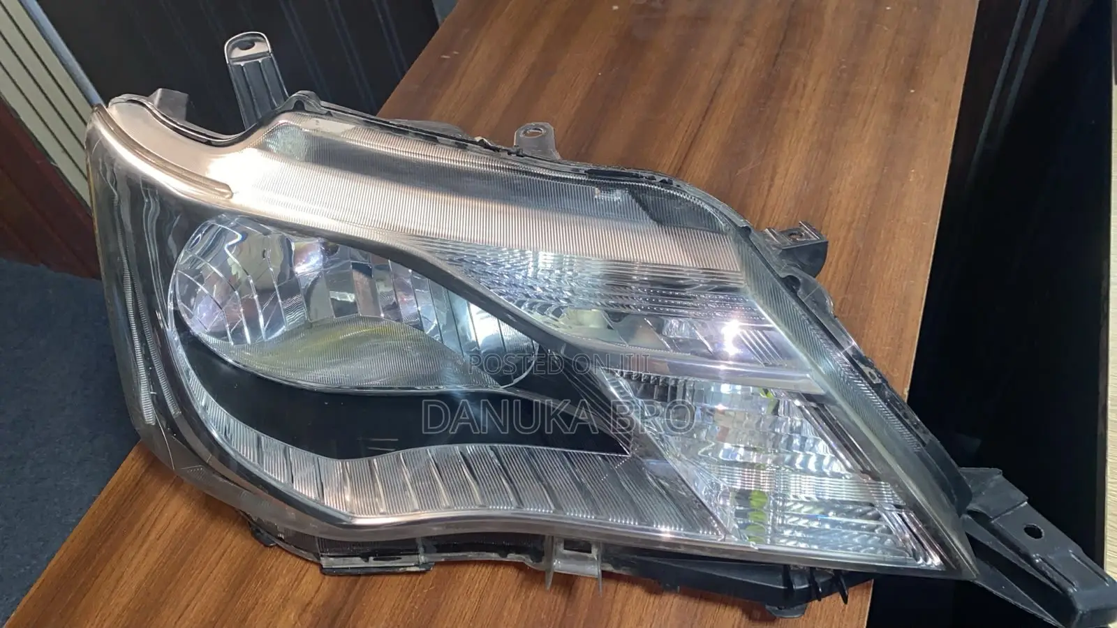 Axio 161 Head Light