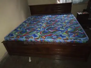 75 by 60 Box Bed with Arpico Hybrid Mattress (E-22)