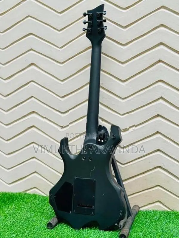 Electric guitar
