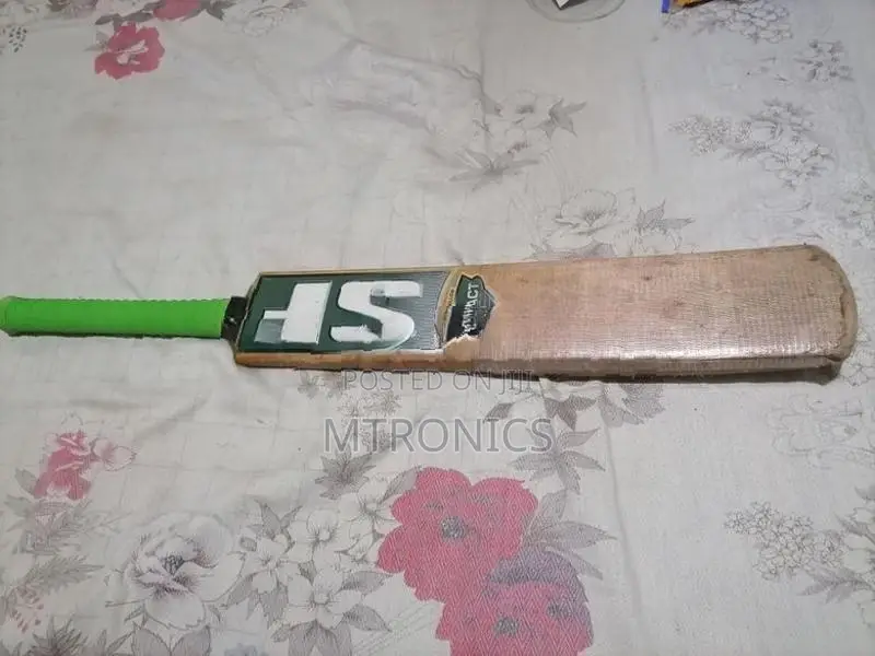 Hard Ball Cricket Bat