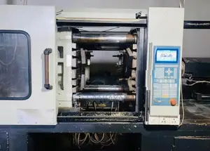 Plastic Injection Moulding Machine