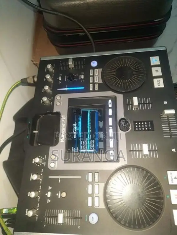 DJ controller
