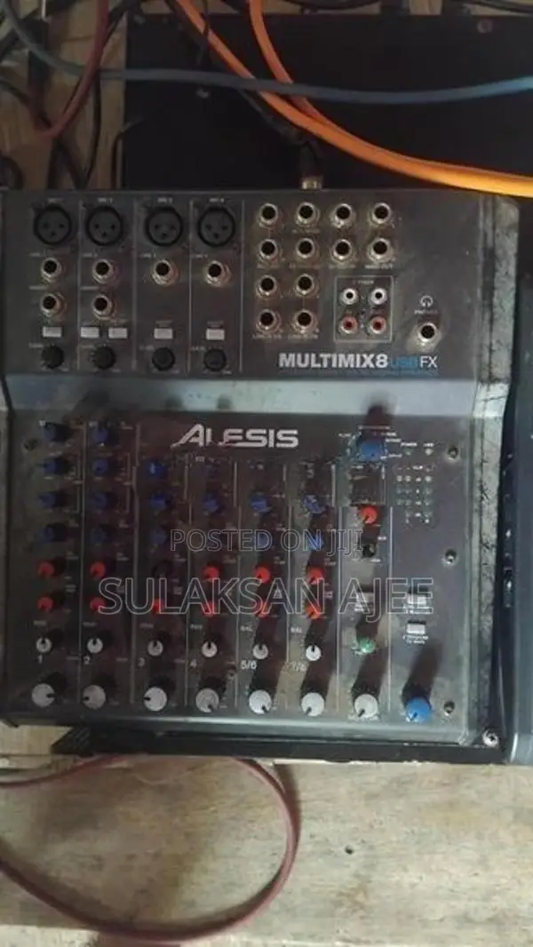 Alesis MultiMix 8 USB FX 8-Channel Mixer
