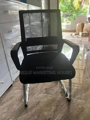SQ Mesh Blk Base Visitor Chairs