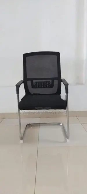 U Base Mesh Visitor Chairs