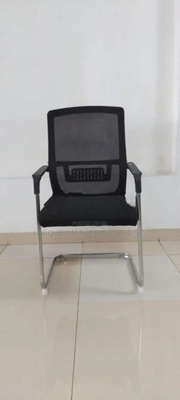 U Base Mesh Visitor Chairs