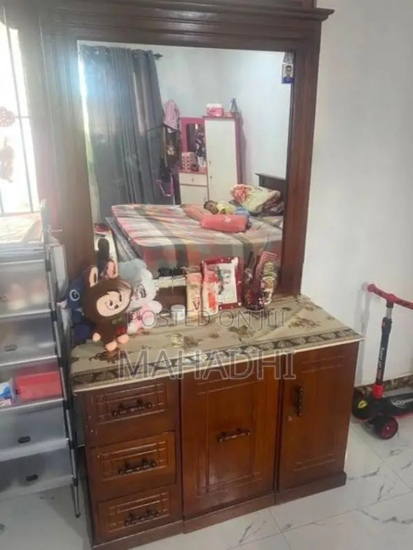 Bedroom set