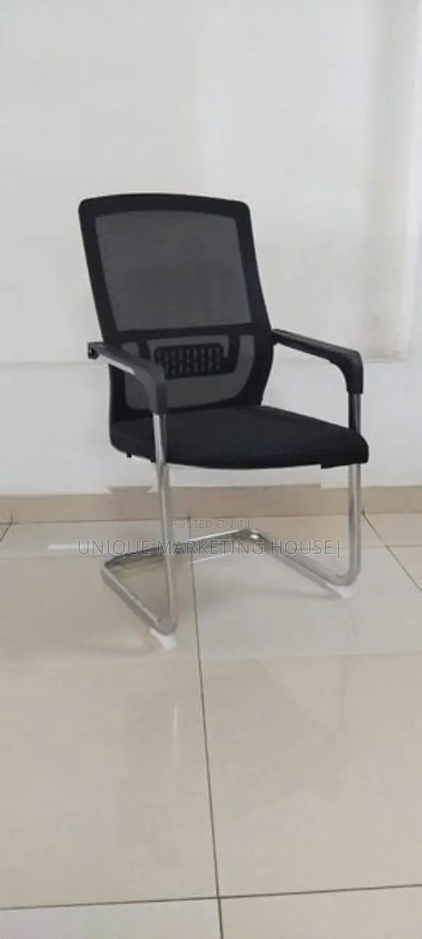 U Base Mesh Visitor Chairs