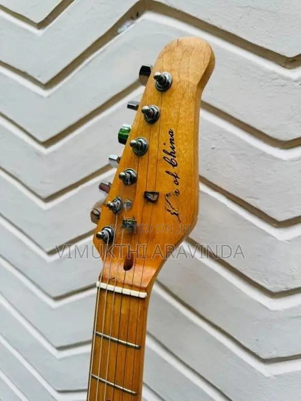 Electric guitar