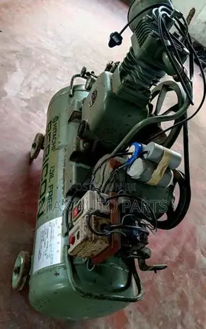 Hitachi Oil Air Compressor