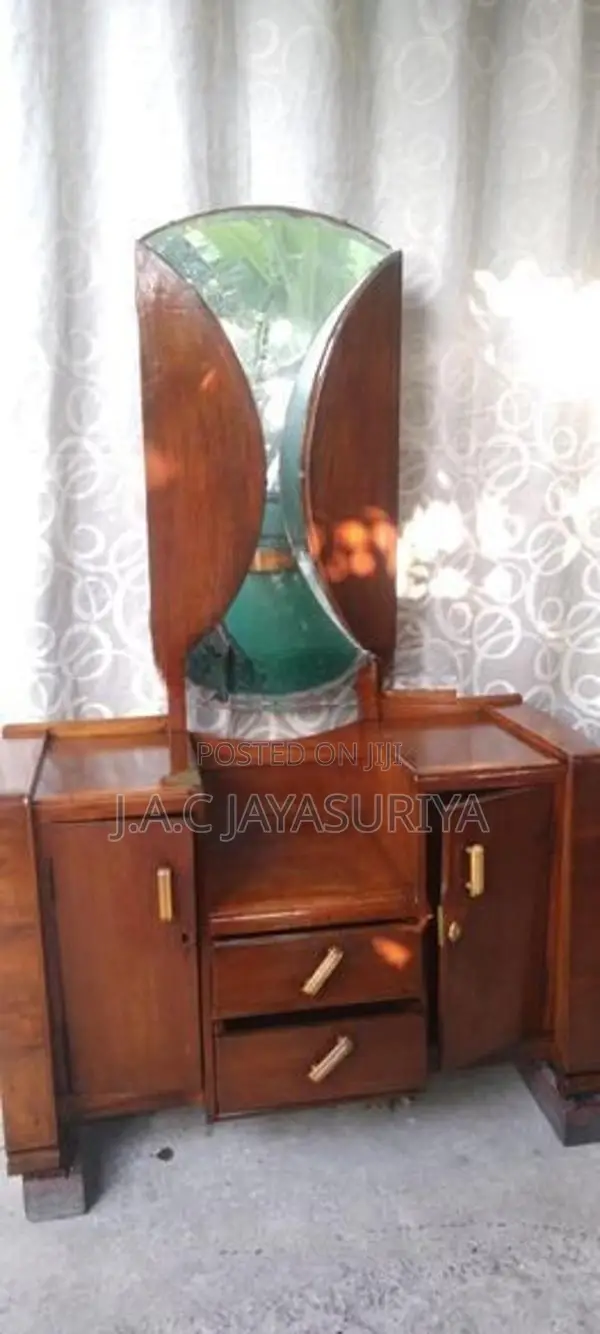 කන්නඩි මේසය