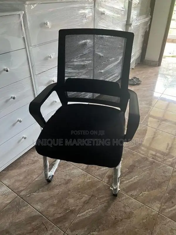 SQ Mesh Blk Base Visitor Chairs