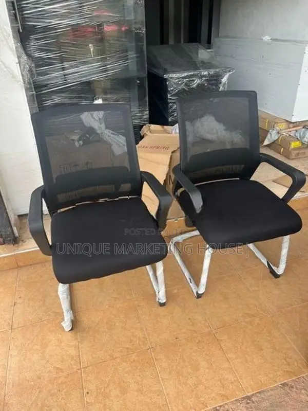 SQ Mesh Blk Base Visitor Chairs