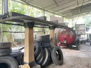 Tyre retreading machines