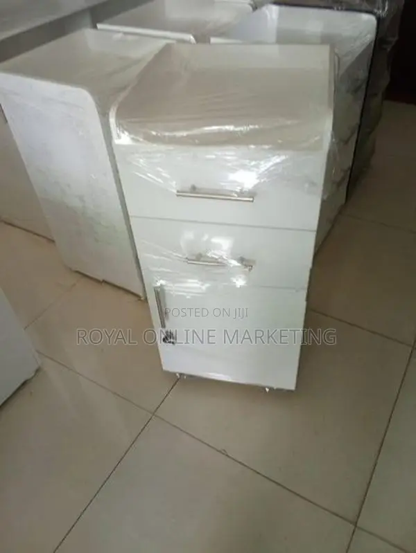 White Bed Side Cupboard (H-22)