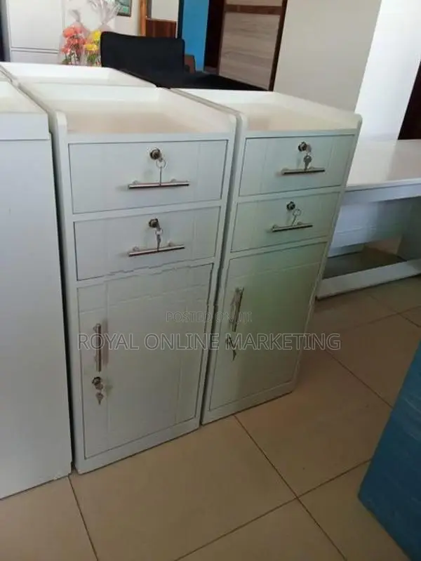 White Bed Side Cupboard (H-22)
