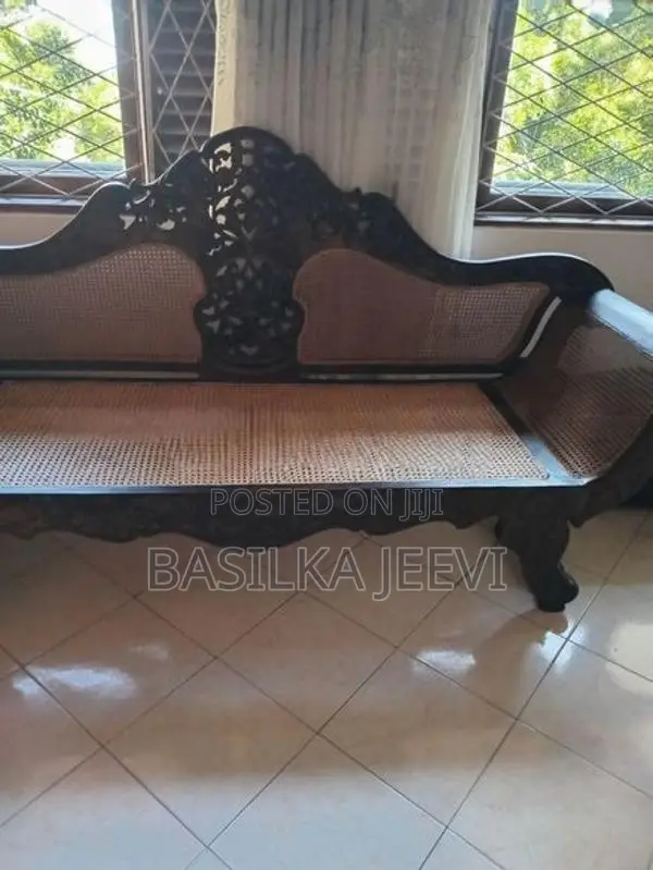 Antique Kavichchi