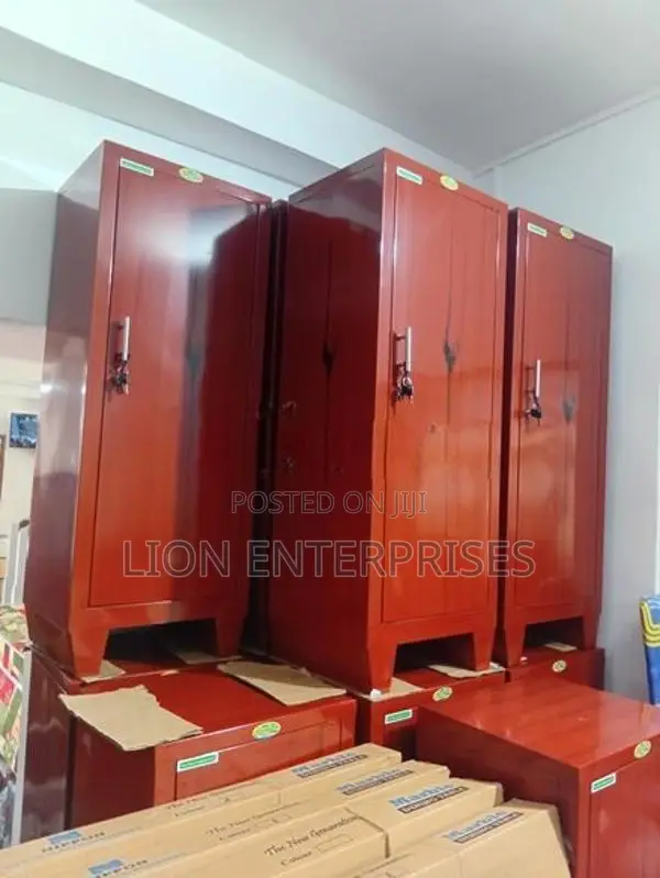 4×1.5 ft Steel Half Cupboards